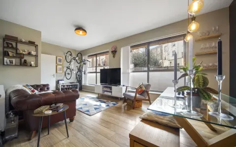 Apartman Kiadó 9000 gent BE